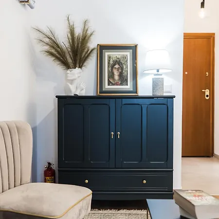 شقة Blue&white Elegant - Balcony, 6th Floor & Heart Of
