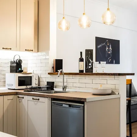 Luxury Center With Balcony