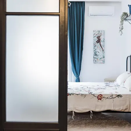 Blue&white Elegant - Balcony, 6th Floor & Heart Of * سالونيك