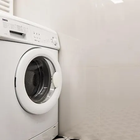 Luxury Center With Balcony Salonic