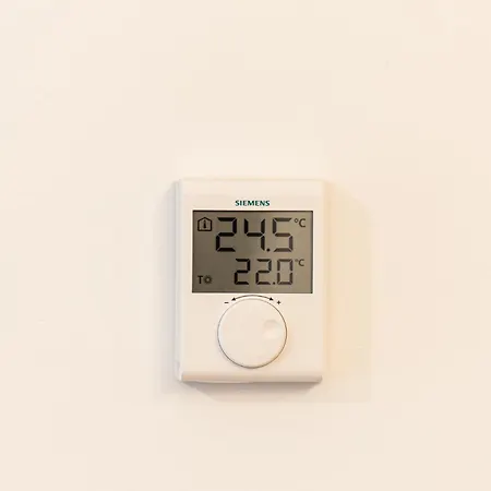 Luxury Center With Balcony Apartament