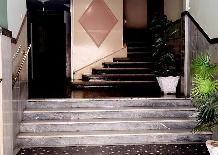 Thessaloniki Luxury Suites - Elegant, Spacious With Balcony Апартаменты *